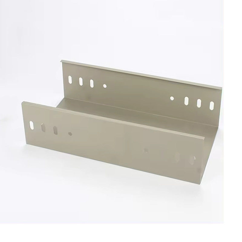 เครื่องชักเหล็กแบบ Custom Trough Type Cable Tray ความสูงปรับปรับ ปลายเงิน ติดผนัง